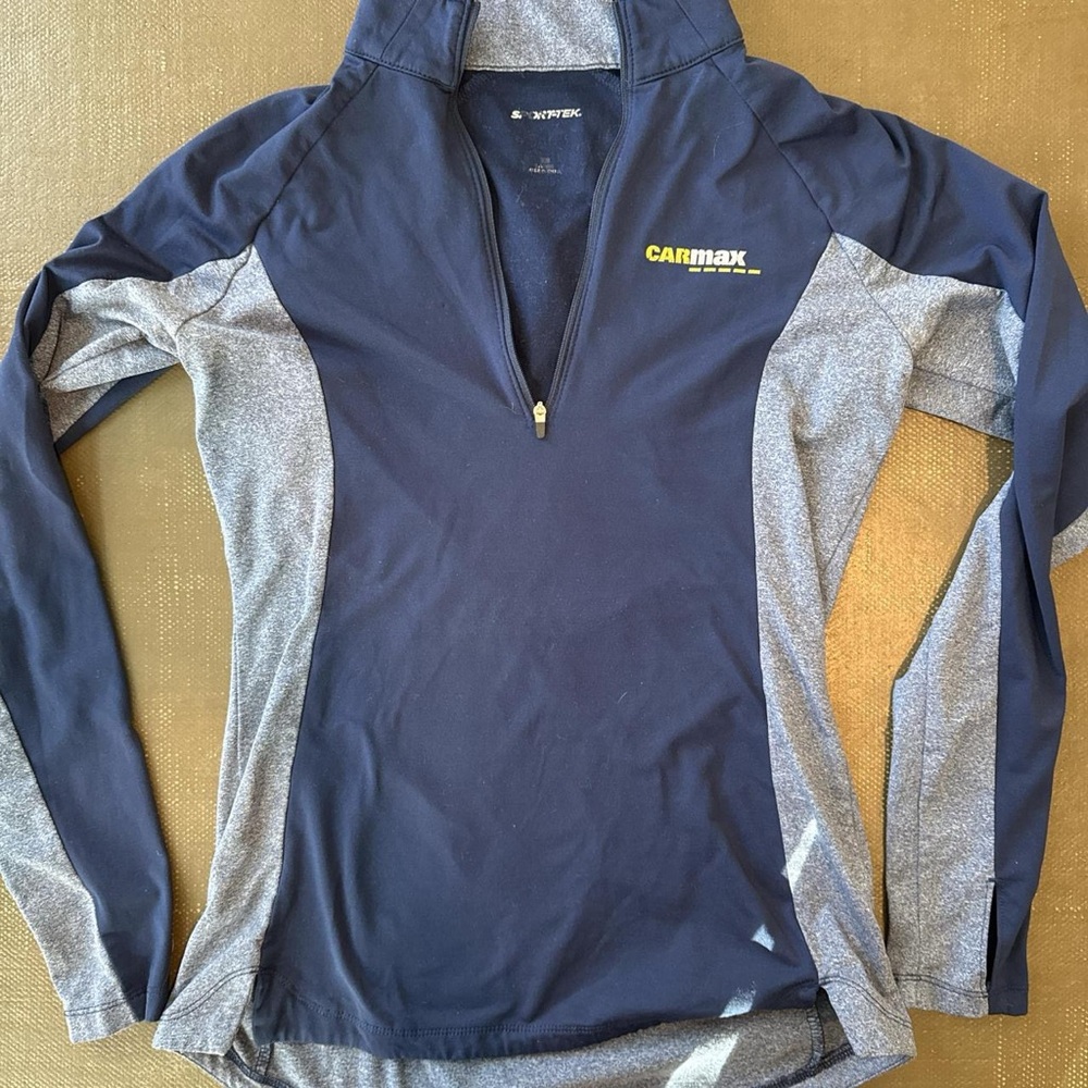 Women's Navy and Gray Top